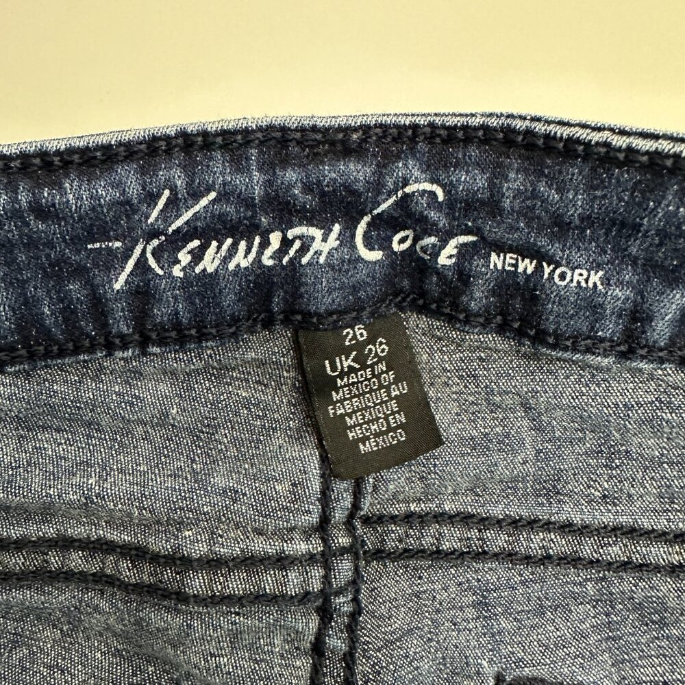 Kenneth Cole Skinny Women's size 0 Dark Wash Blue Denim Jeans - Picture 3 of 4